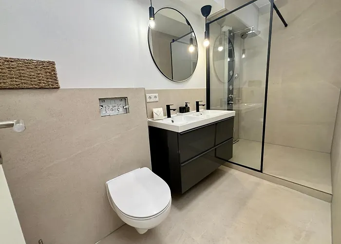 Apartman 90qm - 5 - Parkplatz - Autobahn - Blauen *